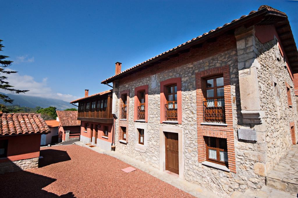 Apartamentos El Cueto De Los Collado Villanueva de Pria Екстериор снимка